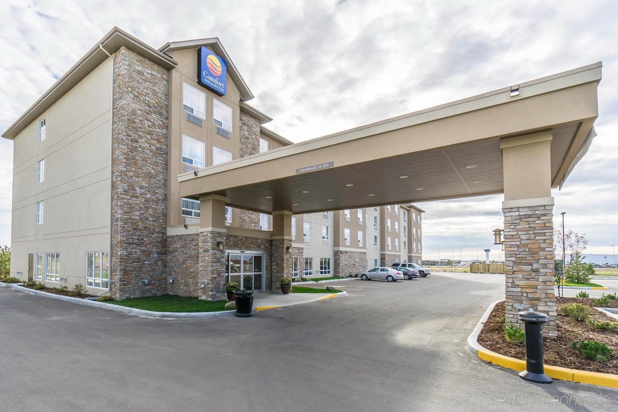 Comfort Inn & Suites Edmonton International Airport Nisku Exterior foto